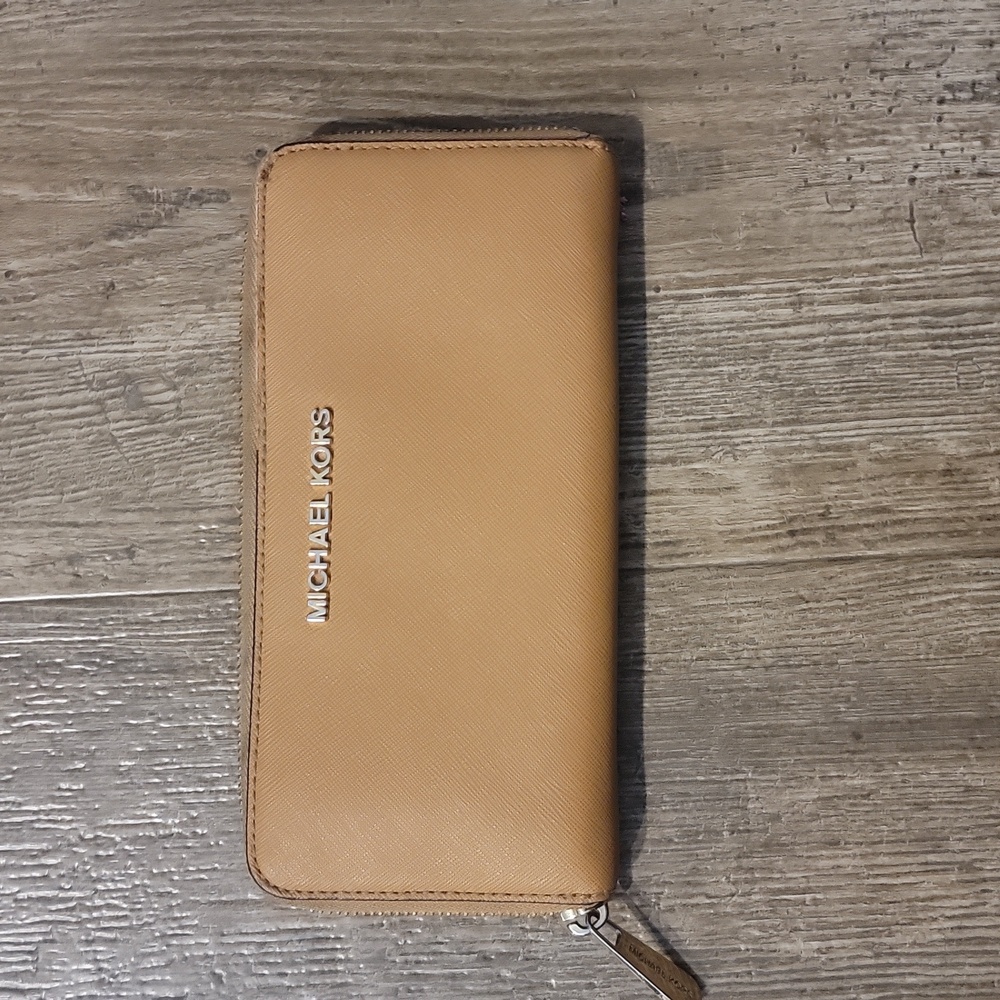 MK wallet - Picture 2 of 9